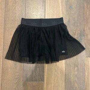 alo yoga mesh flirty tennis skirt
